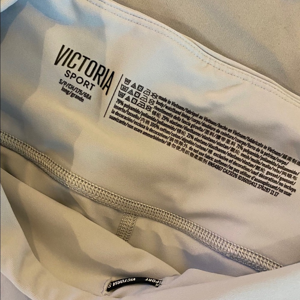 Condition: Used - Picture 2 of 3